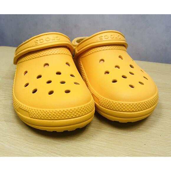 Crocs Classic Yellow Faux Fleece Lined Slip On Clog Womens Size 10 Mens Size 8 - Picture 2 of 6